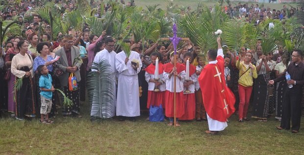 Upacara pemberkatan daun Palma