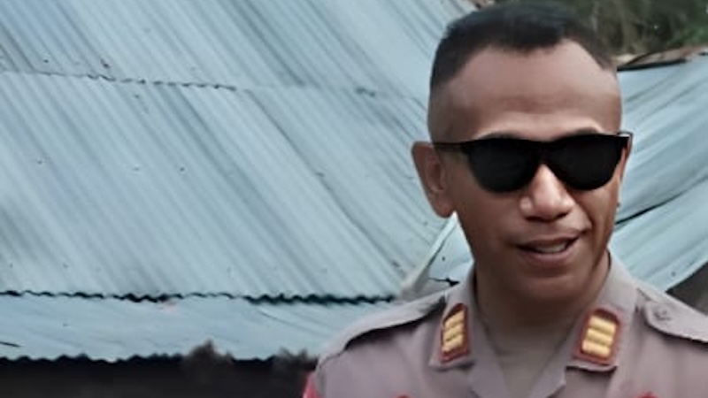 AKP Serfokus Tegu, Kepala Bagian Operasi di Polres Nagekeo yang mengintimidasi mahasiswi gara-gara komentar di grup WhatsApp. (Foto: Politisinusantara.com)
